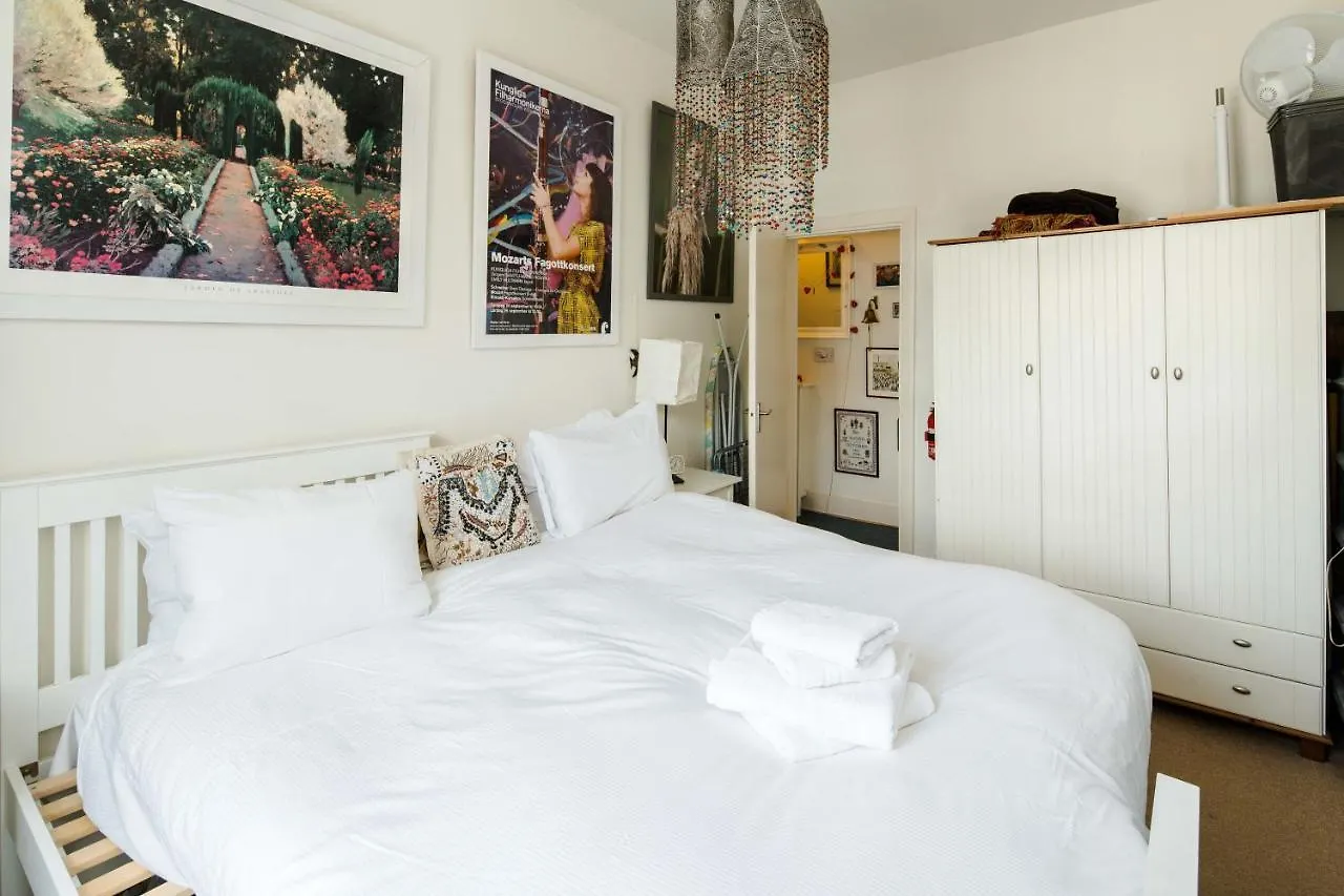 Stylish Central London Flat Near Tower Bridge 0*,  United Kingdom