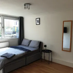 Stylish 4 Bedroom Flat Apartment London